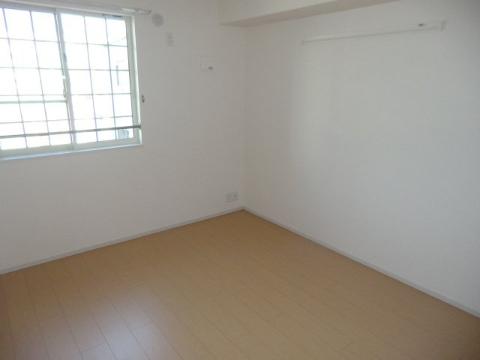 ヴィラ　カレント　その他　洋室