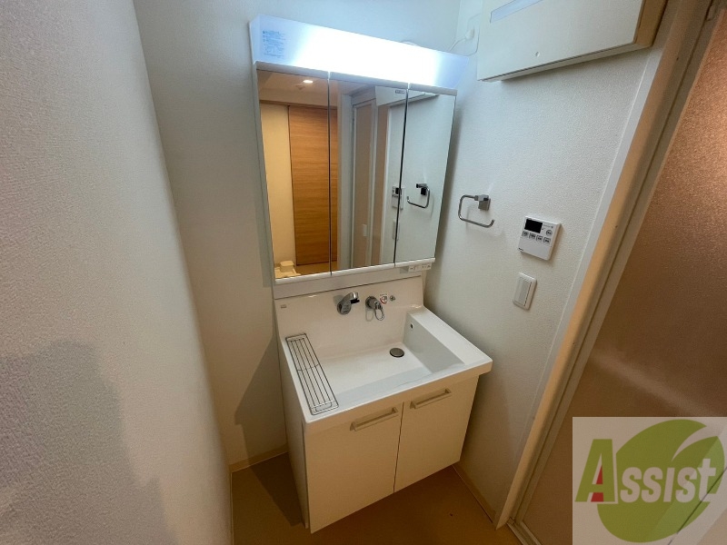 洗面設備　シャンプードレッサーで身支度もラクラクです！