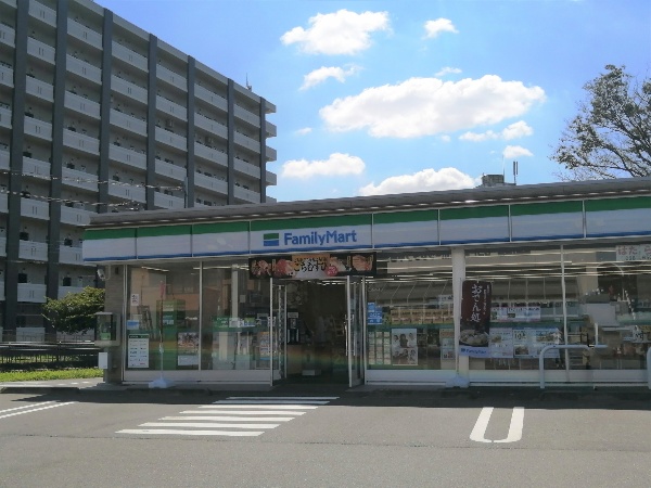 コンビニ　ファミリーマート 宇都宮今泉三丁目店（コンビニ）まで448m