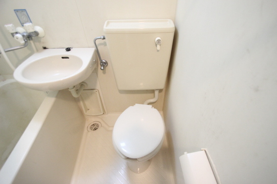 トイレ　※別部屋の写真です