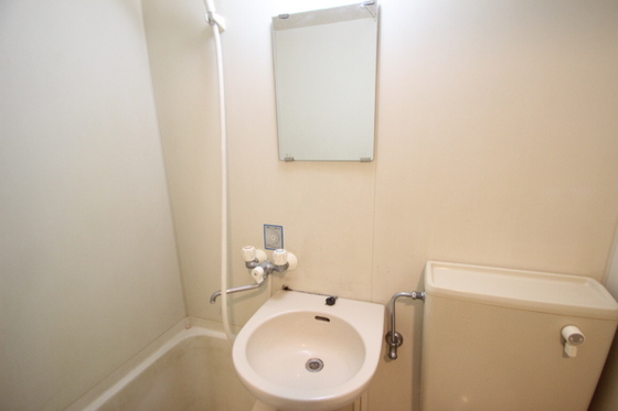 洗面設備　※別部屋の写真です
