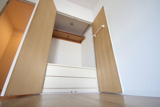 収納　※別部屋の写真です