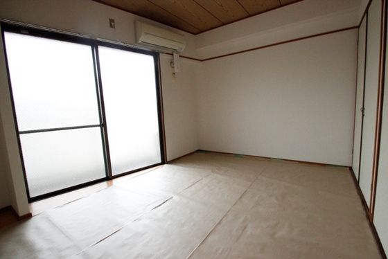 居室・リビング　※別部屋の写真です