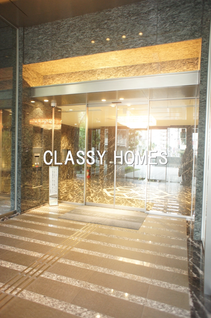 エントランス　2007年竣工　クレストプライムタワー芝：エントランス