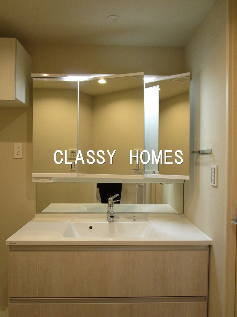 洗面設備　2007年竣工　クレストプライムタワー芝：洗面台