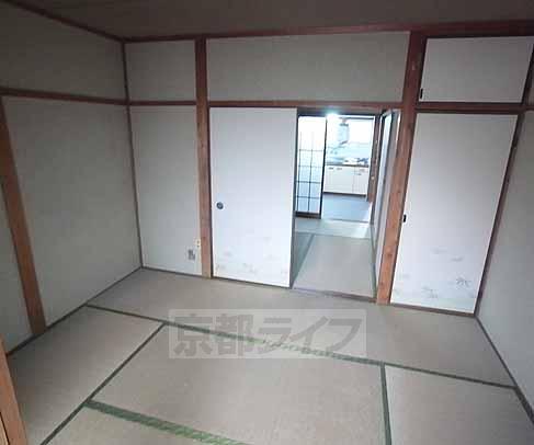 居室・リビング　井草の香りがいい感じです