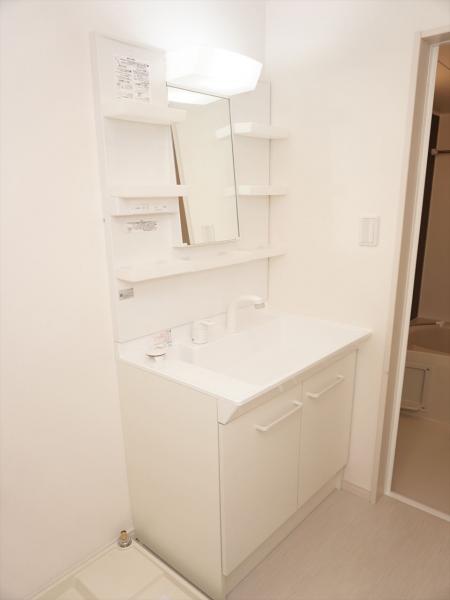 洗面設備　洗面所