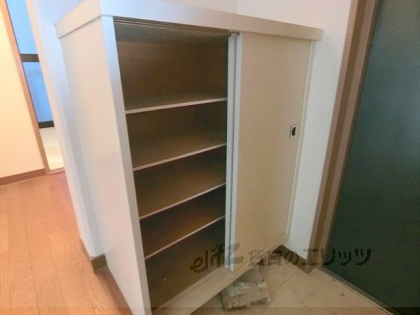 その他設備　下駄箱