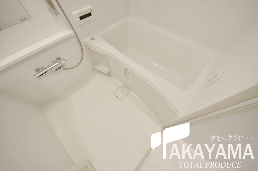 洗面設備　浴室、オートバス機能でお湯を貯めることができます★