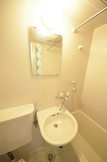 洗面設備　★洗面台には鏡も★