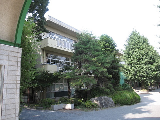 中学校　植竹中学校（中学校）まで178m