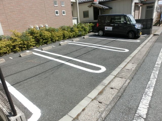 駐車場　敷地内駐車場です。