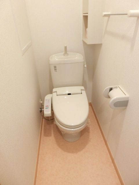 トイレ　ウォシュレット付きで快適！