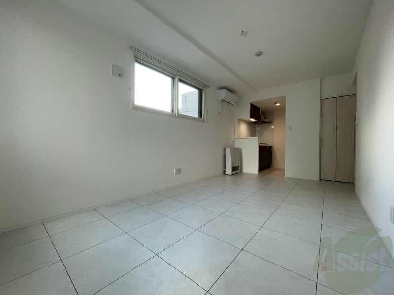 居室・リビング　広々としたリビングですね。使い勝手がよさそうですね！