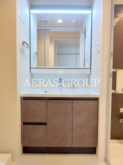 洗面設備　同仕様