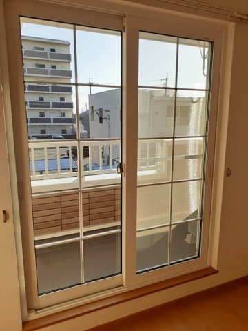 バルコニー　陽当たり良好なバルコニーです☆