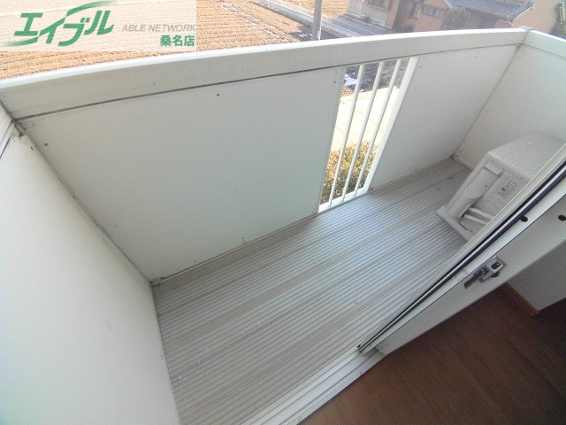 バルコニー　同物件別室画像