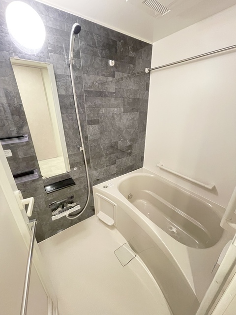 バス・シャワールーム　別部屋参考画像