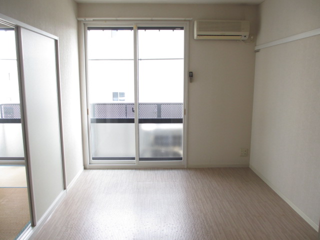 居室・リビング　洋室