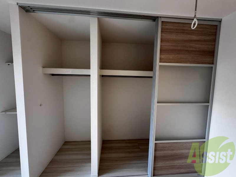 収納　こちらは収納です。とても大きな収納スペースがあります。