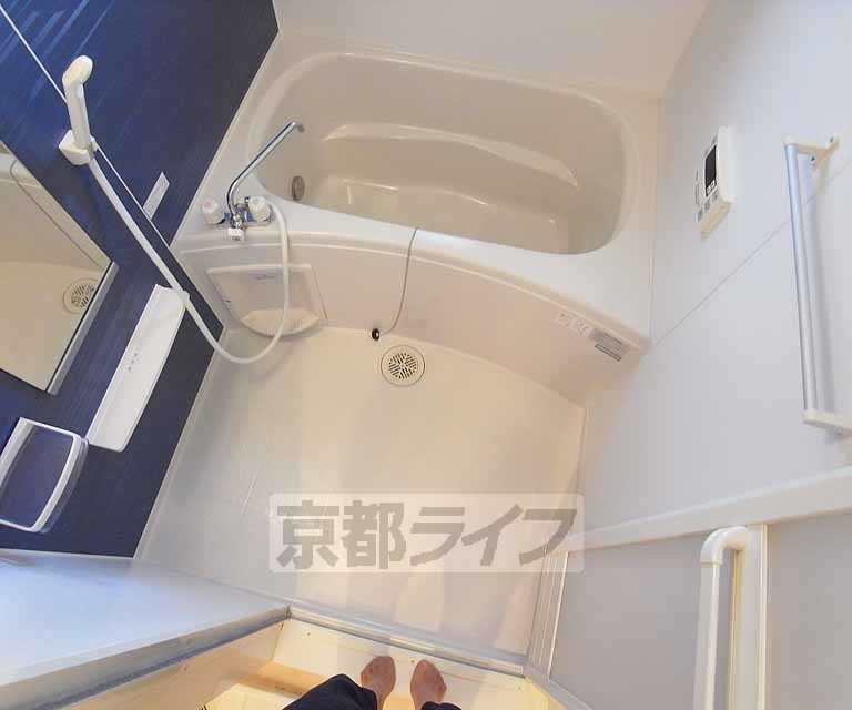 バス・シャワールーム　清潔感あるお洒落なバス