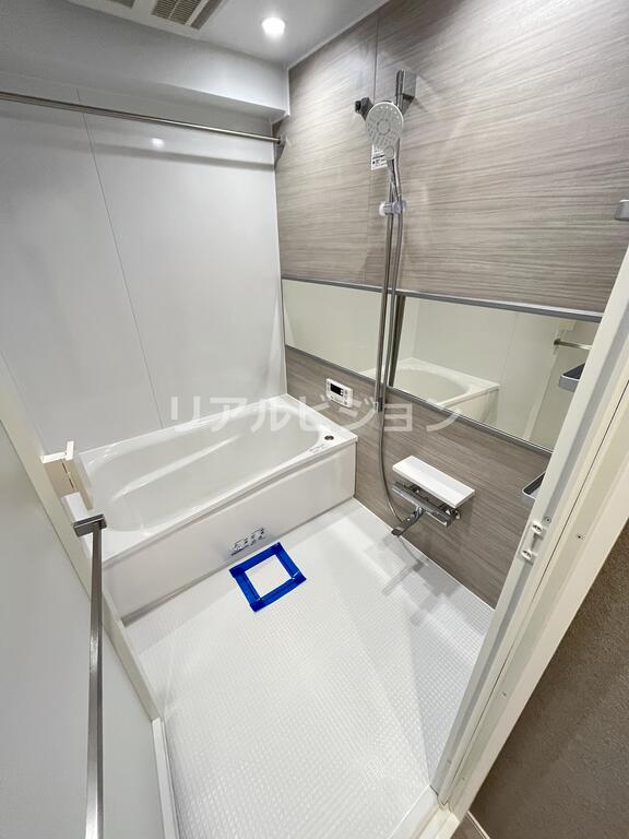 バス・シャワールーム　※こちらのお写真は他部屋になり参考写真です