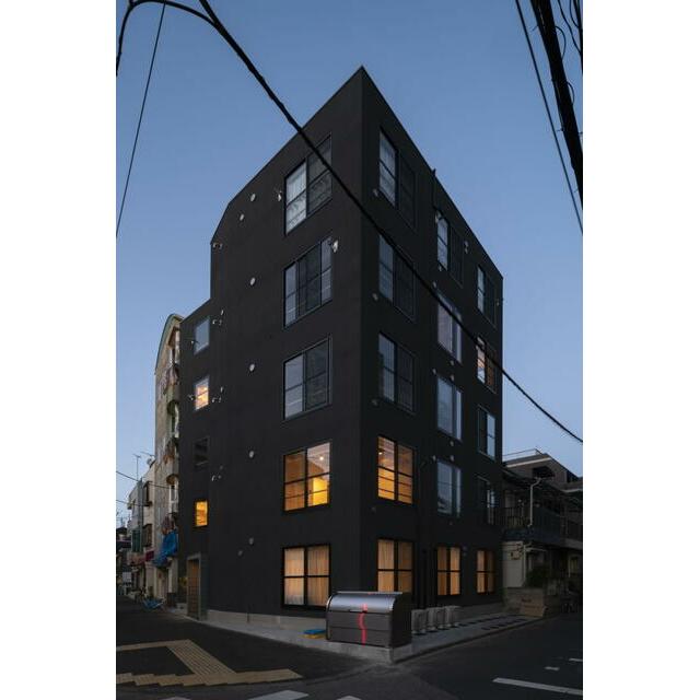 建物外観　スタイリッシュな外観が目を惹くデザイナーズマンション。シック