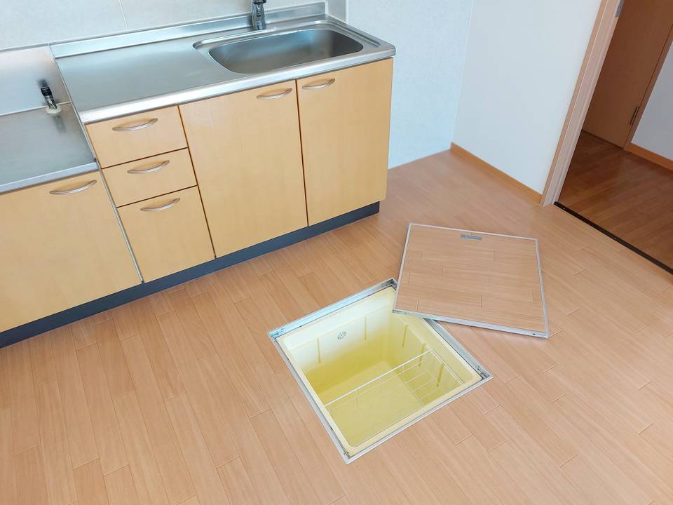 収納　床下収納