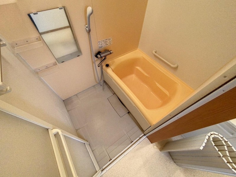 バス・シャワールーム　浴室