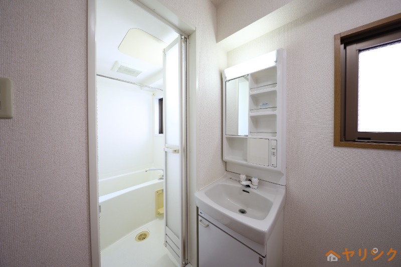 洗面設備　下駄箱