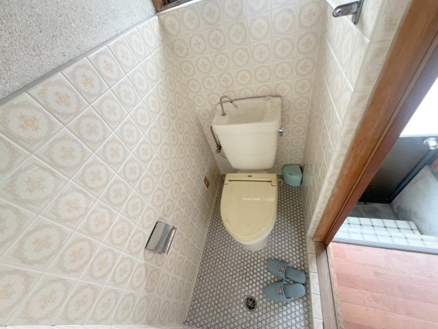 高畑町貸家のトイレ写真