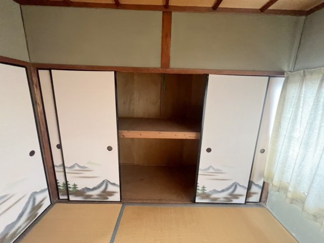 高畑町貸家の内装写真