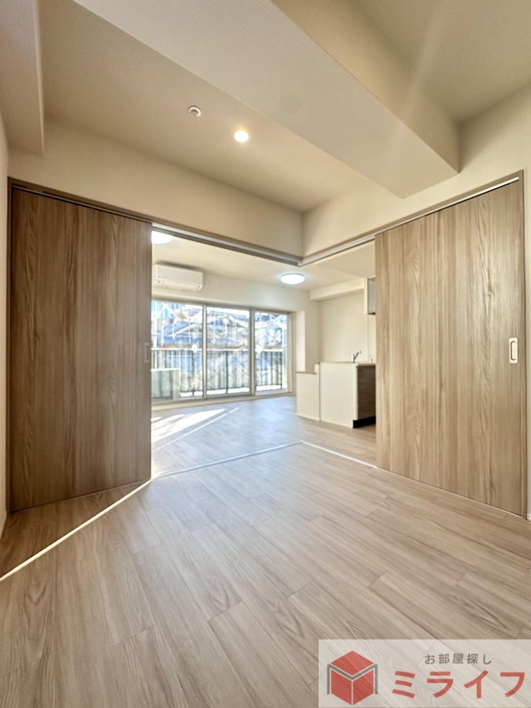 バルコニー　同建物同仕様イメージ