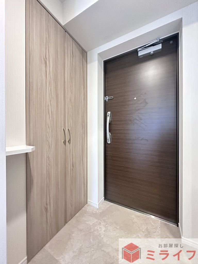 玄関　同建物同仕様イメージ