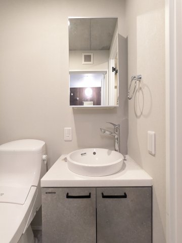 洗面設備　脱衣スペースもあります