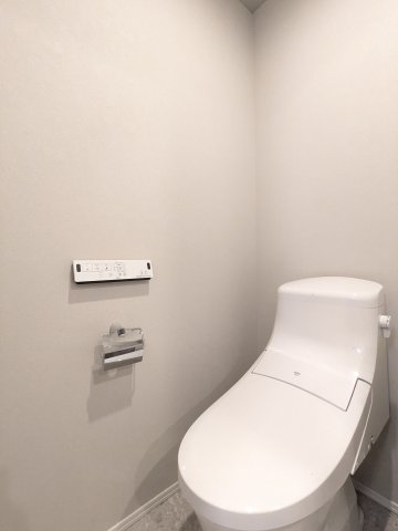 トイレ　コンパクトで使いやすいトイレです