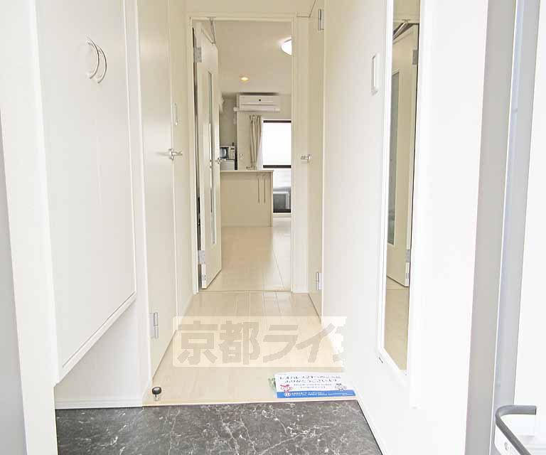 玄関　玄関からの景色です。