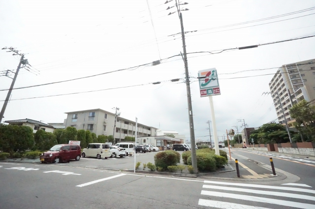 コンビニ　セブンイレブン 藤沢菖蒲沢南店（コンビニ）まで653m