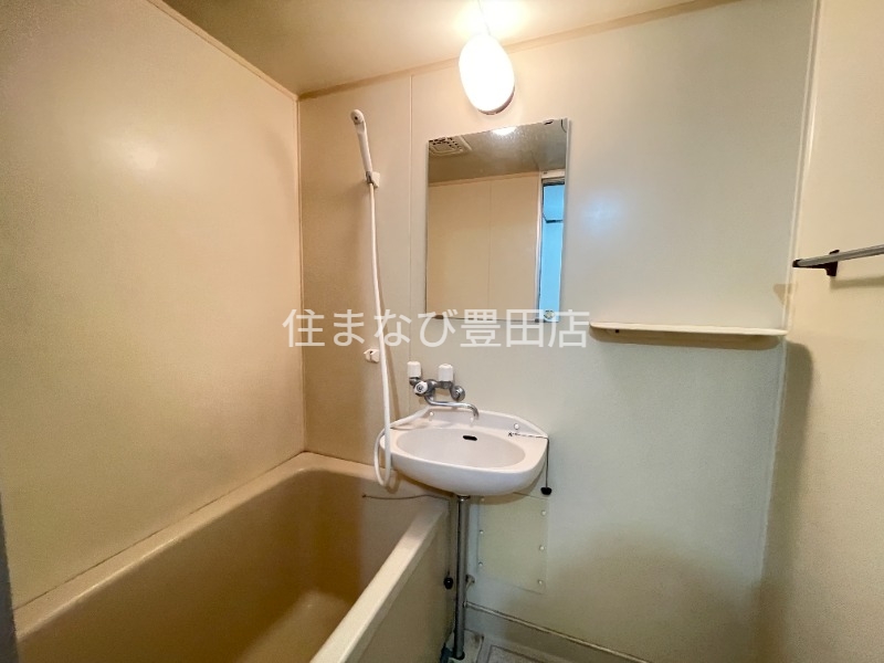洗面設備　同型別部屋写真