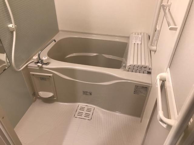 バス・シャワールーム　バス