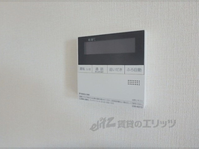 その他設備　給湯器リモコン