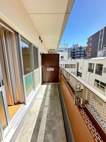 バルコニー　詳細は、RISUMO江坂本店→06-6155-7137まで♪