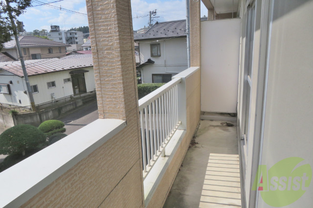 バルコニー　バルコニーも広々で洗濯物も干しやすい。