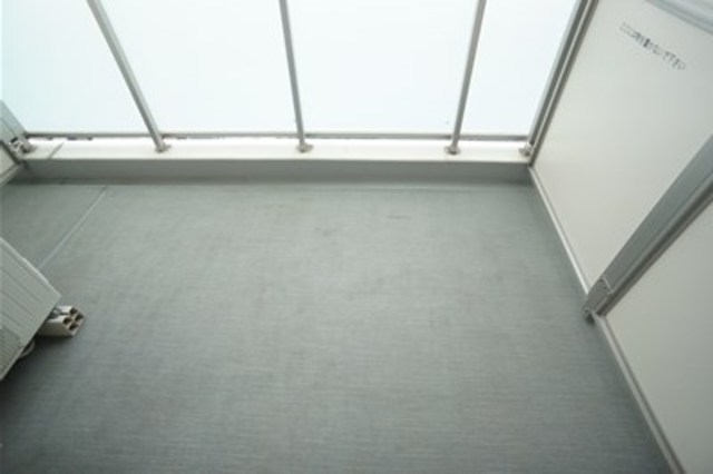 バルコニー　※別部屋のモデル写真です