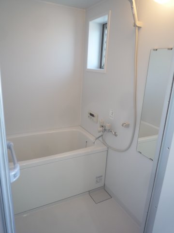 バス・シャワールーム　ゆったり過ごせるお風呂です