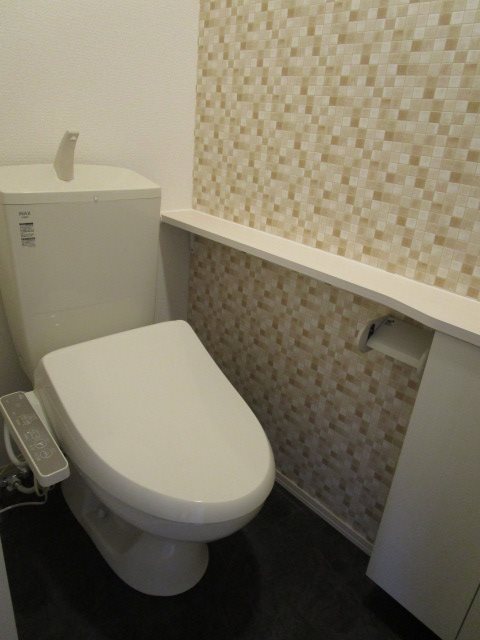 トイレ　※写真は同タイプのお部屋です。（参考）