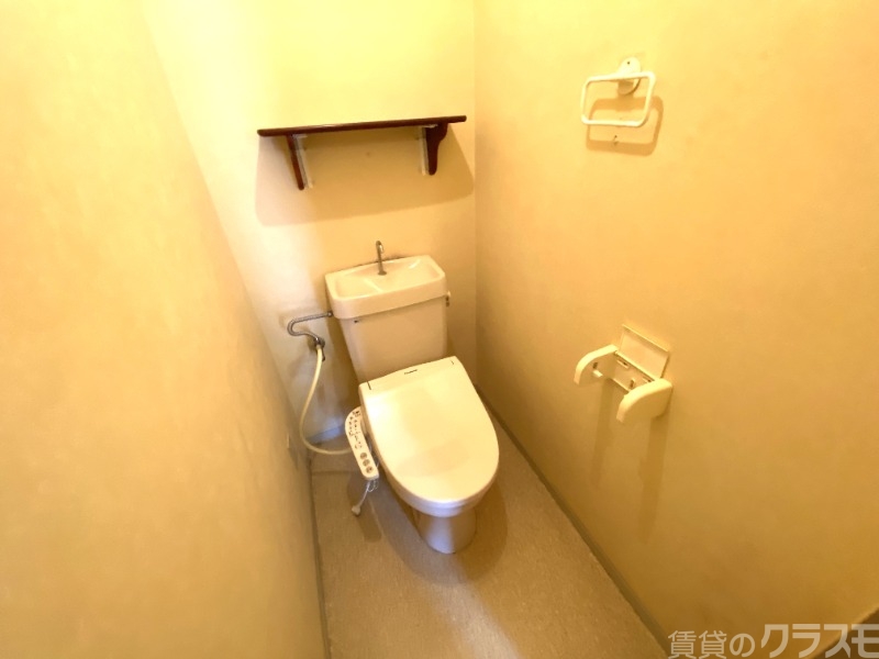 トイレ　冬場も安心の温水洗浄便座！