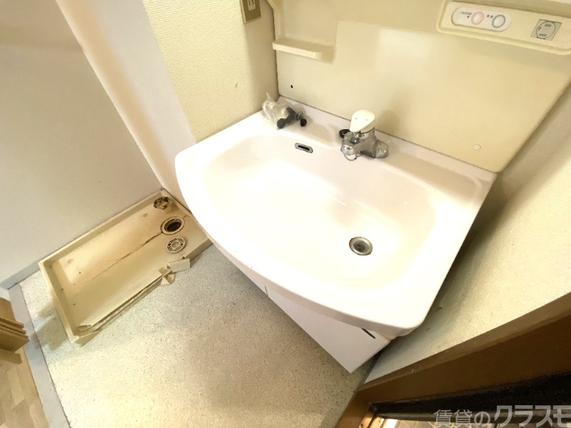 洗面設備　独立洗面台で朝の身だしなみもバッチリ♪