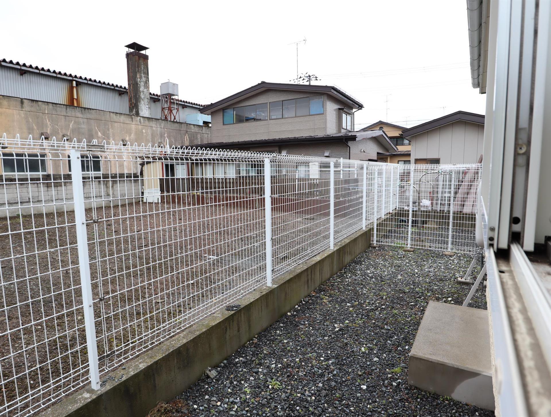 バルコニー　庭