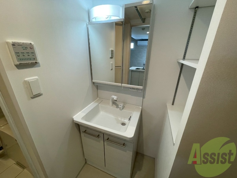 洗面設備　シャンプードレッサーで身支度もラクラクです！